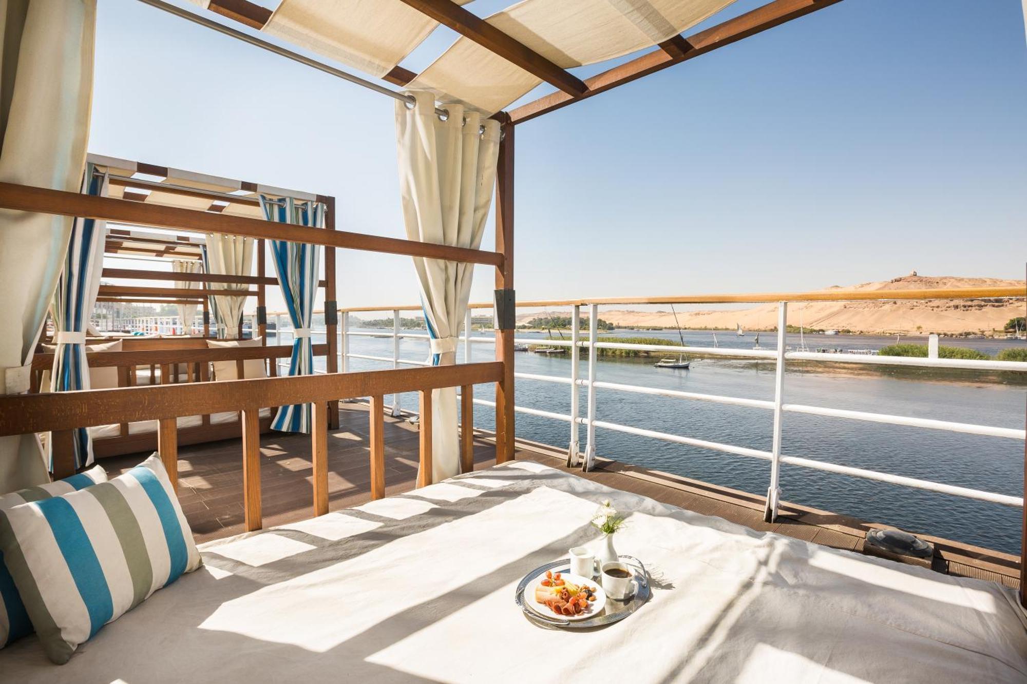 M/Y Alyssa - 4 Or 7 Nights From Luxor Each Monday And 3 Or 7 Nights From Aswan Each Friday Hotel Exterior photo