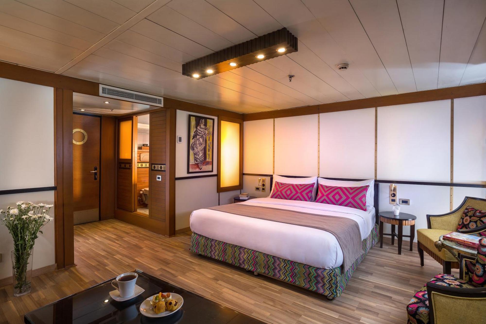 M/Y Alyssa - 4 Or 7 Nights From Luxor Each Monday And 3 Or 7 Nights From Aswan Each Friday Hotel Exterior photo